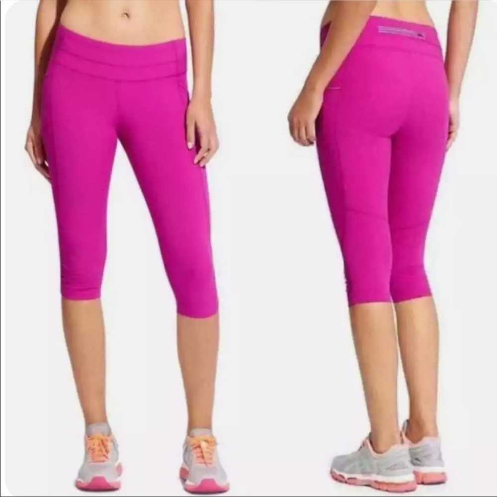 Athleta Dobby Be Free Fushia Pink Knickers. Size Medium. EUC